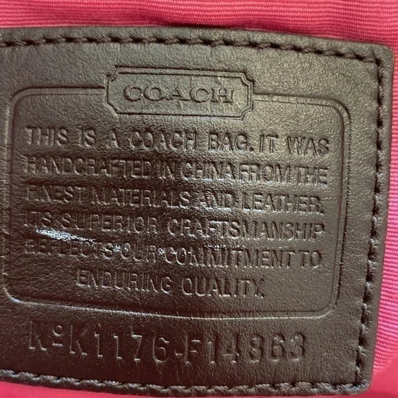 Coach XL gold lined hot pink multi pockets purse spacious bag purse - Picture 9 of 17